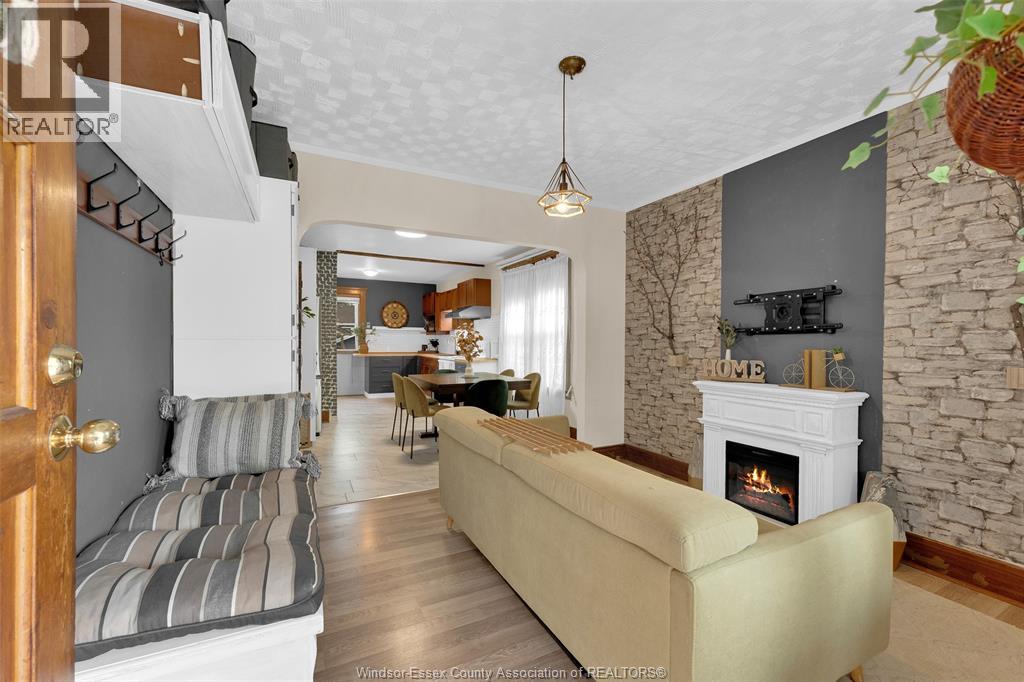 532 Mckay, Windsor, Ontario  N9B 1Z8 - Photo 5 - 26003720