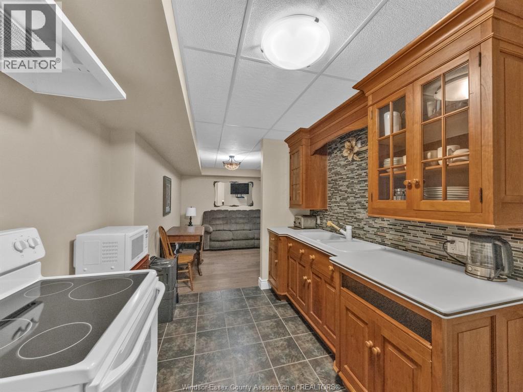 2310 Hickson Road, Leamington, Ontario  N0P 2P0 - Photo 32 - 26003789