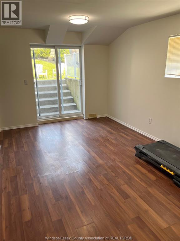 3726 Holburn, Windsor, Ontario  N9E 4S9 - Photo 11 - 26003805