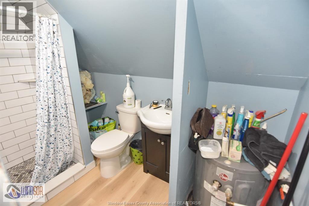 1453 Wyandotte Street East, Windsor, Ontario  N9A 3L1 - Photo 28 - 26003810