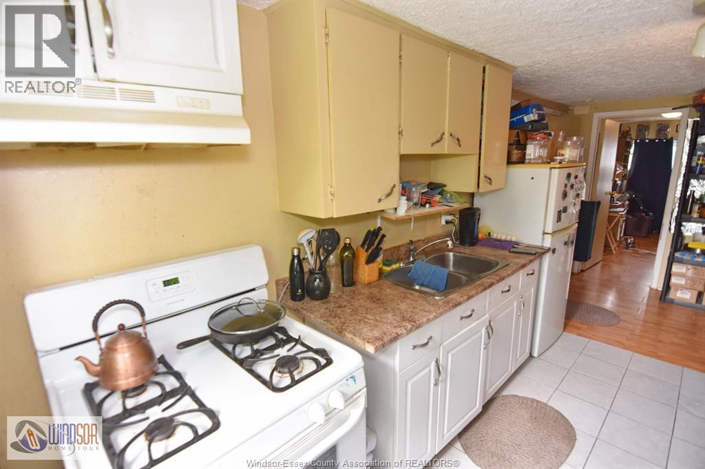 1453 Wyandotte Street East, Windsor, Ontario  N9A 3L1 - Photo 29 - 26003810
