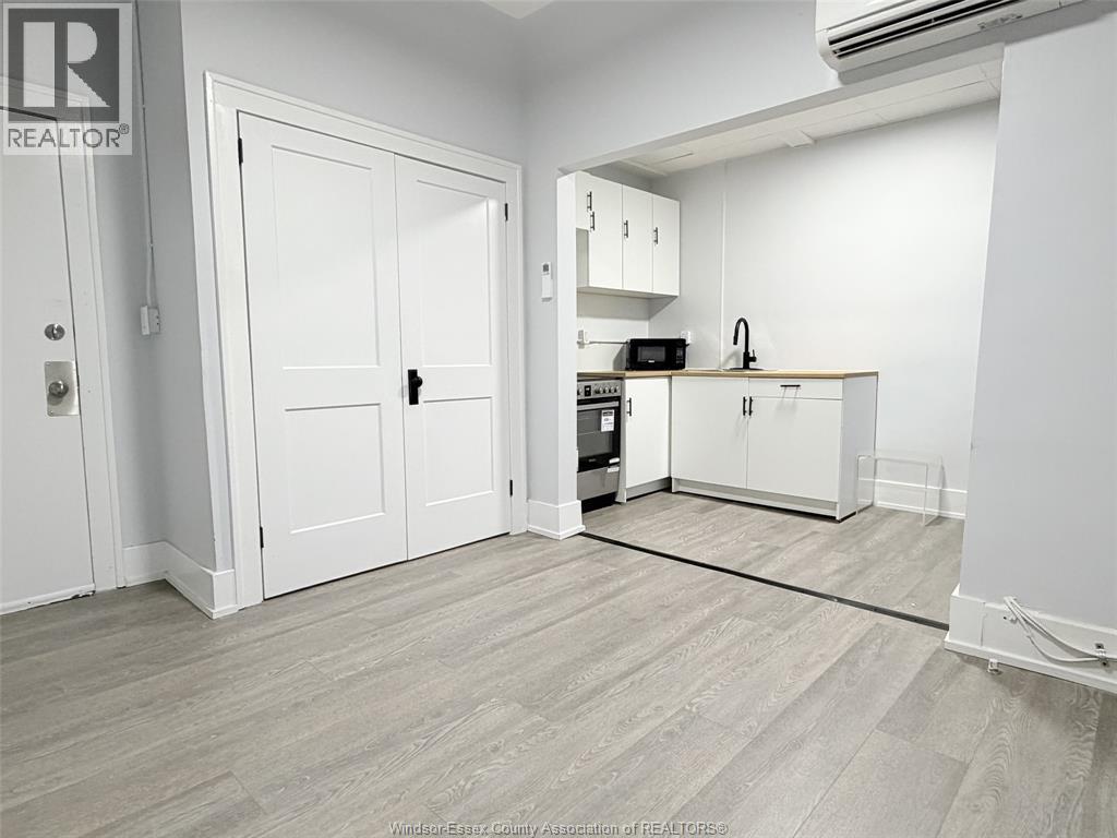 1495 Gladestone Ave Avenue Unit# 204, Windsor, Ontario  N8X 2P9 - Photo 11 - 26003942