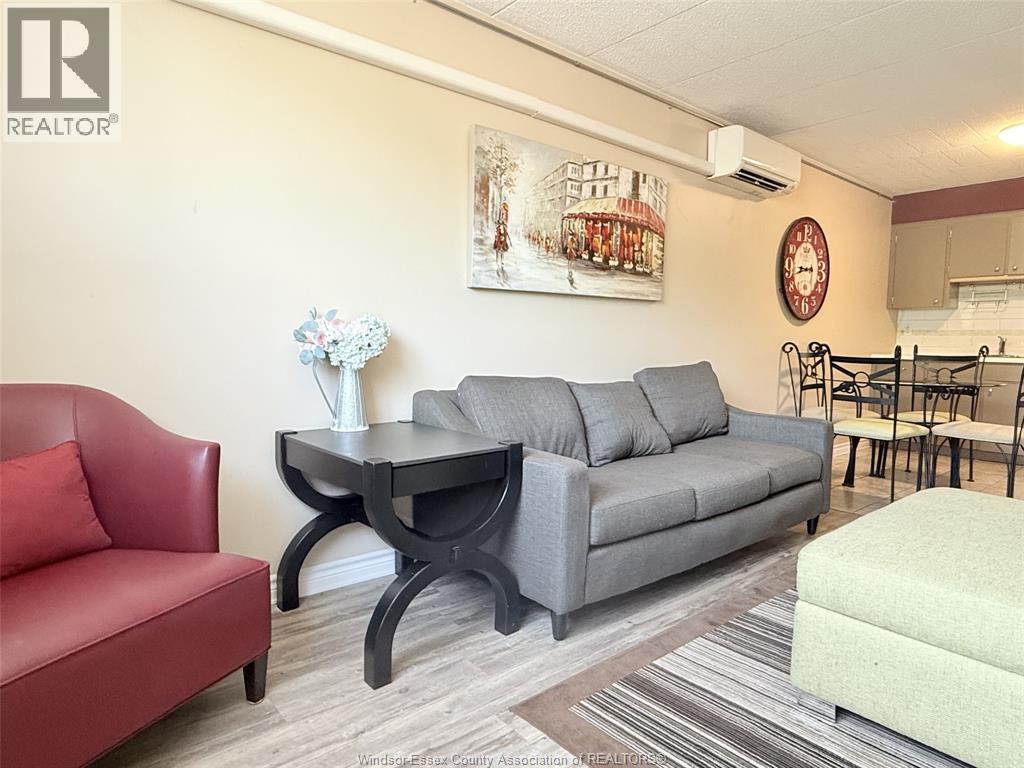 360 Tecumseh Road W Unit# 301, Windsor, Ontario  N8X 4T7 - Photo 10 - 26003948