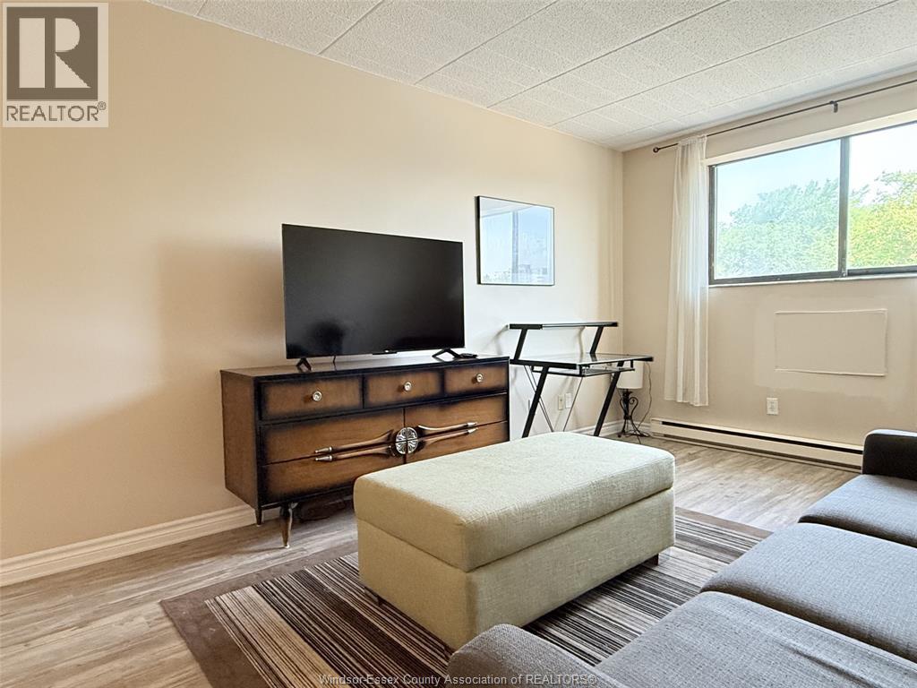 360 Tecumseh Road W Unit# 301, Windsor, Ontario  N8X 4T7 - Photo 9 - 26003948