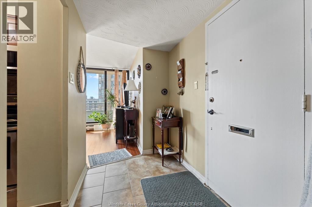 111 Riverside Drive East Unit# 1007, Windsor, Ontario  N9A 2S6 - Photo 5 - 26003949
