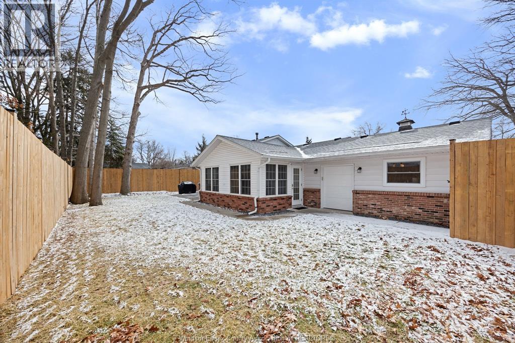 945 Laurier, Lasalle, Ontario  N9J 1M9 - Photo 33 - 26003957