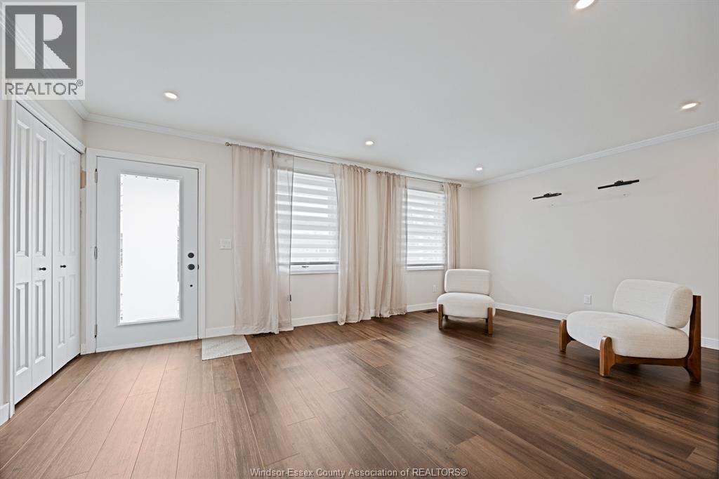 945 Laurier, Lasalle, Ontario  N9J 1M9 - Photo 5 - 26003957