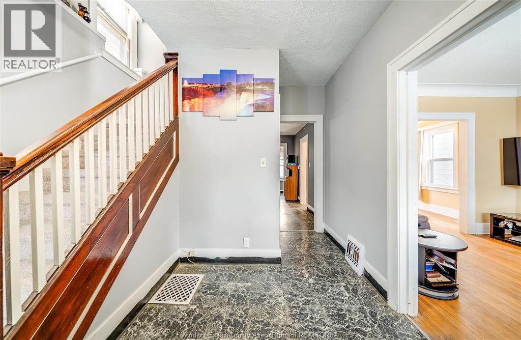 1088 Hickory, Windsor, Ontario  N8Y 3S1 - Photo 6 - 26003788