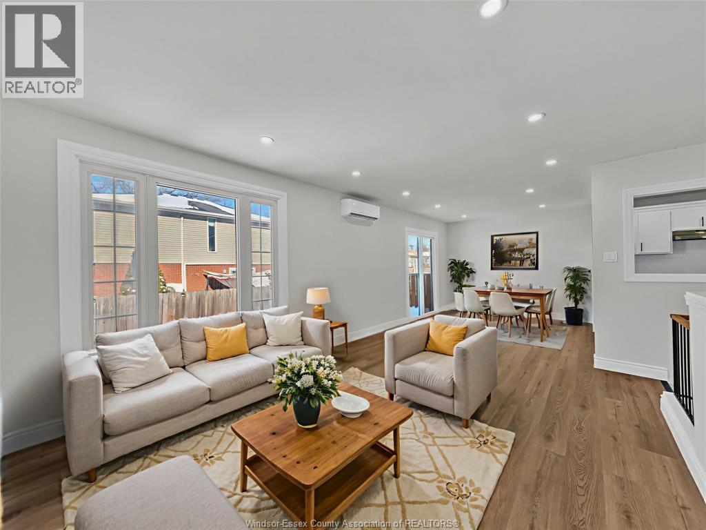 8428 Darlington, Windsor, Ontario  N8S 4M2 - Photo 4 - 26003953