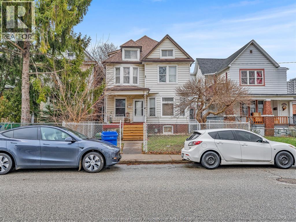 780 DOUGALL, Windsor, Ontario