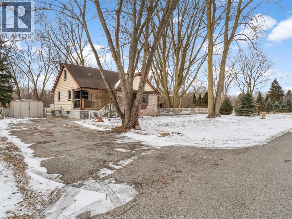 1875 Lansing, Windsor, Ontario  N9E 3S4 - Photo 2 - 26003950