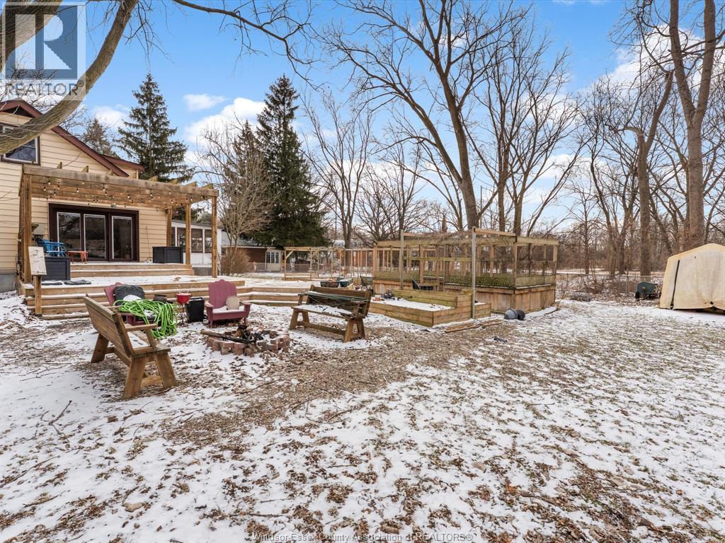 1875 Lansing, Windsor, Ontario  N9E 3S4 - Photo 37 - 26003950