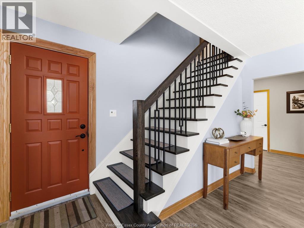 1875 Lansing, Windsor, Ontario  N9E 3S4 - Photo 4 - 26003950