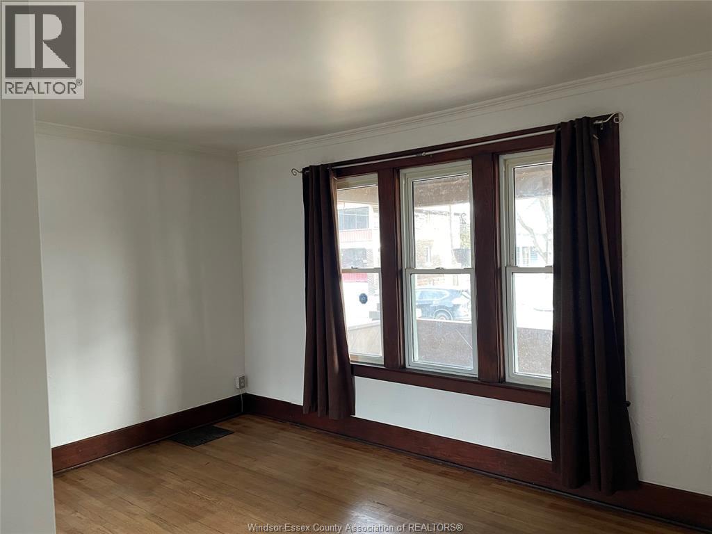 570 Pine Street, Windsor, Ontario  N9A 6E5 - Photo 5 - 26003991