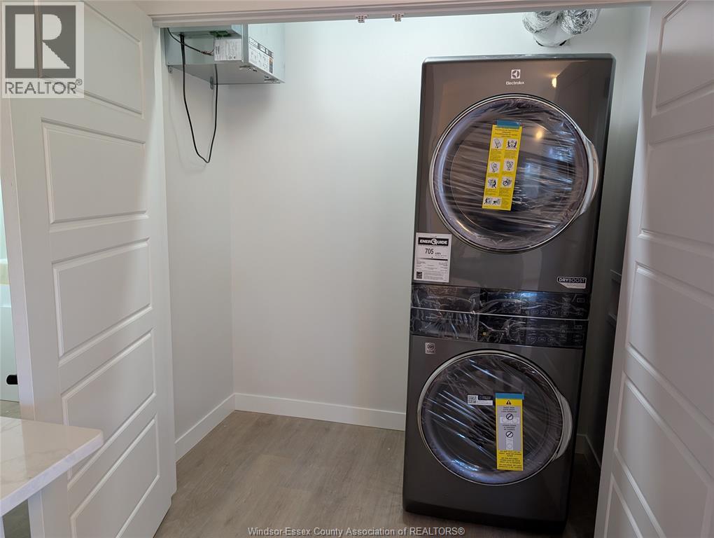 926-928 Giles Boulevard Unit# 4, Windsor, Ontario  N9A 4G1 - Photo 10 - 26003999