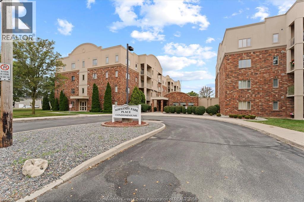 5995 Ellis Street Unit# 115, Lasalle, Ontario  N9H 2P1 - Photo 4 - 26003977