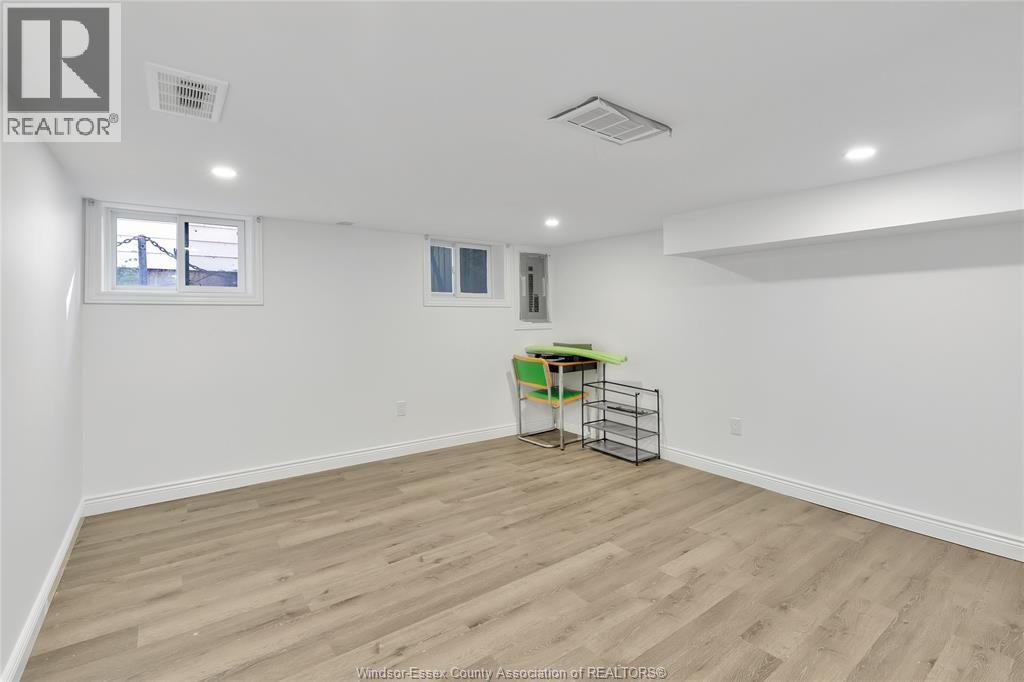 437 Karl Place, Windsor, Ontario  N9A 5W2 - Photo 18 - 26004001