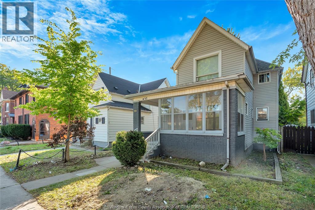 437 Karl Place, Windsor, Ontario  N9A 5W2 - Photo 2 - 26004001