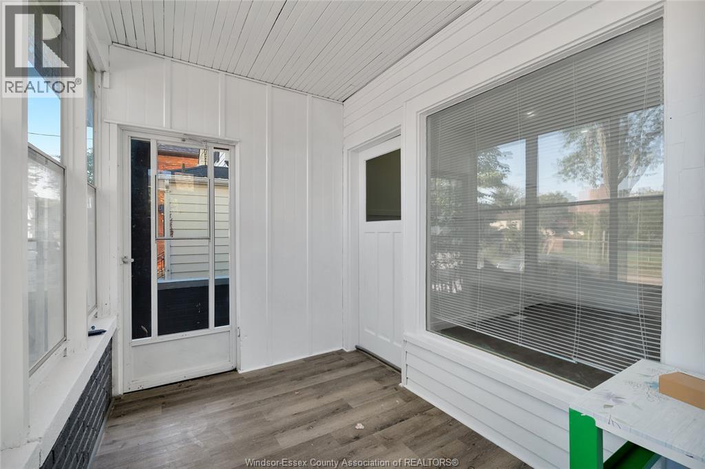 437 Karl Place, Windsor, Ontario  N9A 5W2 - Photo 5 - 26004001