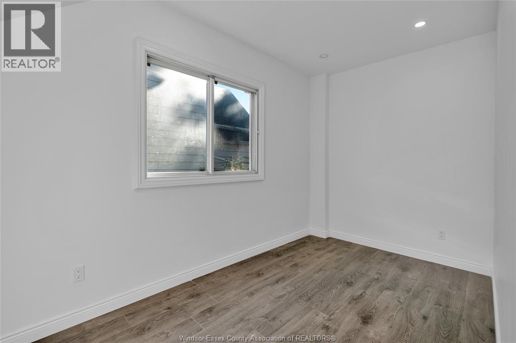 437 Karl Place, Windsor, Ontario  N9A 5W2 - Photo 8 - 26004001
