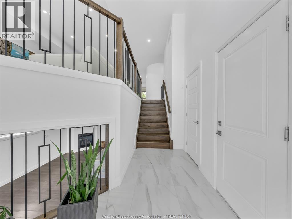 2927 Clemenceau Boulevard, Windsor, Ontario  N8T 2R2 - Photo 3 - 26004008