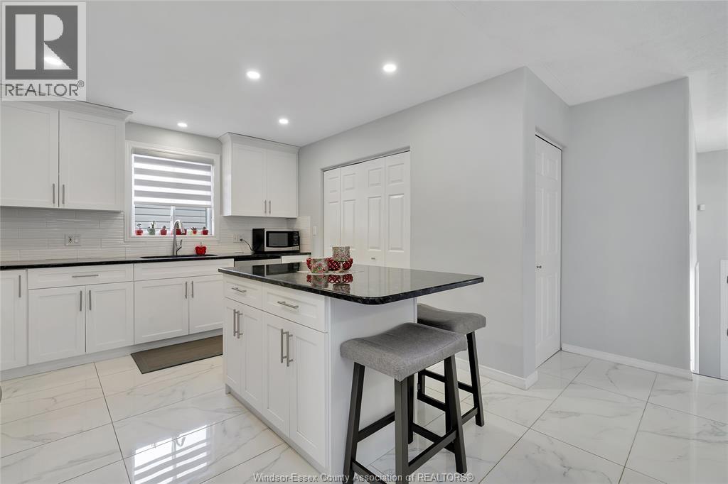 3725 Irongate, Windsor, Ontario  N8W 5T3 - Photo 8 - 26004006