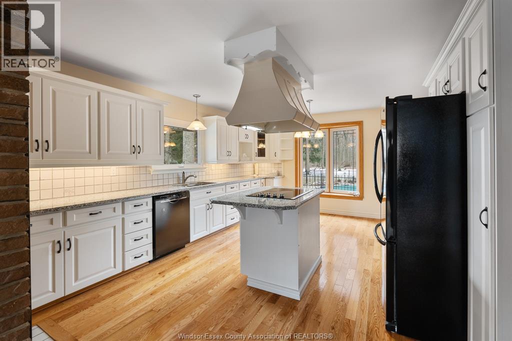 4 Oakland Crescent, Lasalle, Ontario  N9J 2J1 - Photo 11 - 26004000