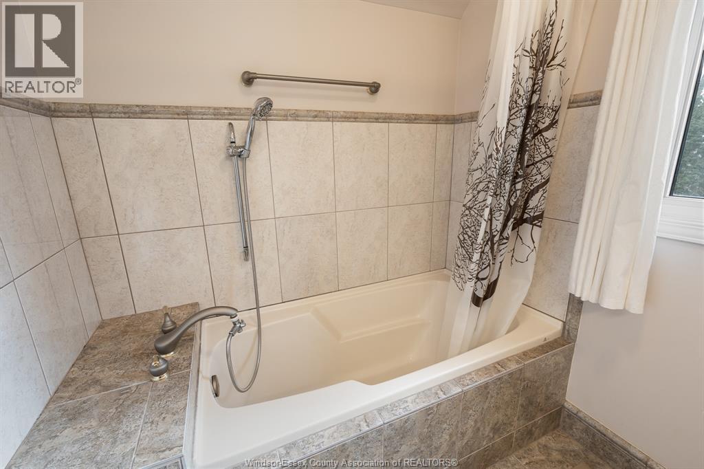 4 Oakland Crescent, Lasalle, Ontario  N9J 2J1 - Photo 27 - 26004000