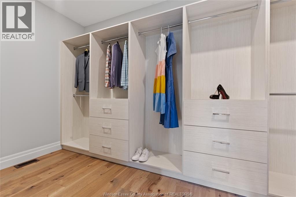 960 St. Jude Court, Windsor, Ontario  N9G 0B7 - Photo 17 - 26004036