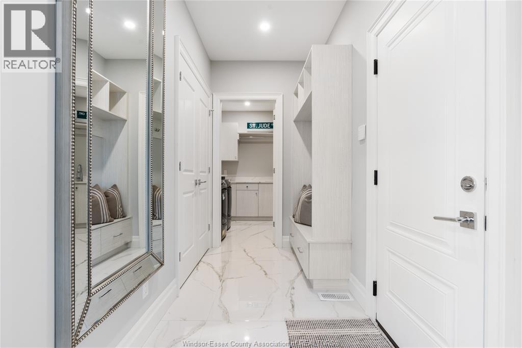 960 St. Jude Court, Windsor, Ontario  N9G 0B7 - Photo 18 - 26004036