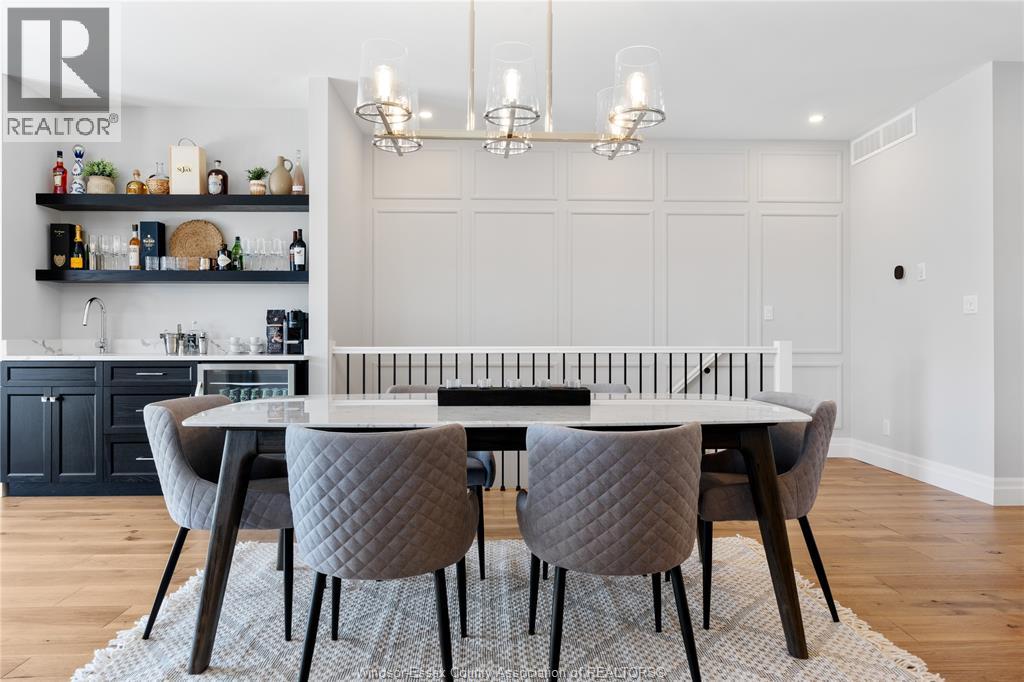 948 St. Jude Court, Windsor, Ontario  N9G 0B7 - Photo 5 - 26004034