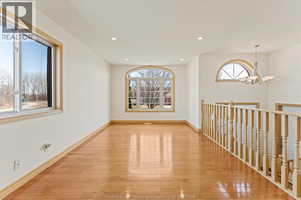 4511 Sassafras, Windsor, Ontario  N9G 3C9 - Photo 7 - 26004053