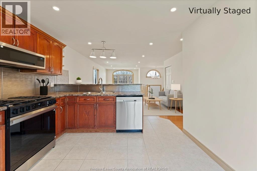 4511 Sassafras, Windsor, Ontario  N9G 3C9 - Photo 9 - 26004053