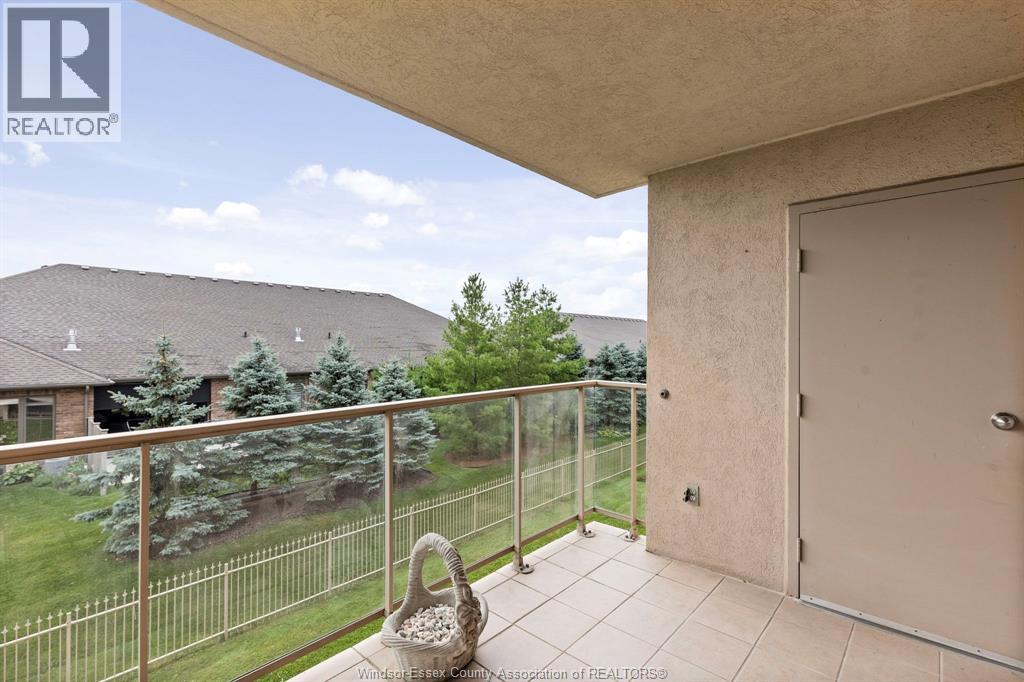 320 Village Grove Unit# 204, Tecumseh, Ontario  N8N 4X7 - Photo 19 - 26004135