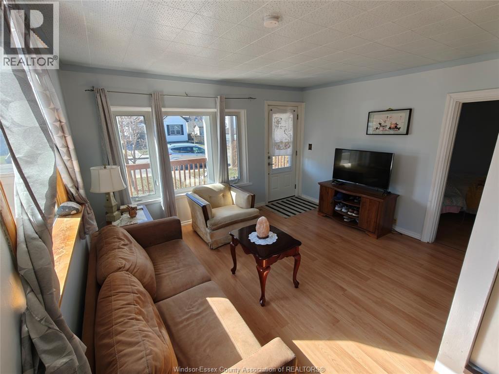 920 Lillian, Windsor, Ontario  N9A 1V5 - Photo 12 - 26004128