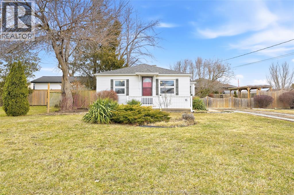 16 Mccallum Avenue, Kingsville, Ontario  N9Y 1C2 - Photo 2 - 26003801