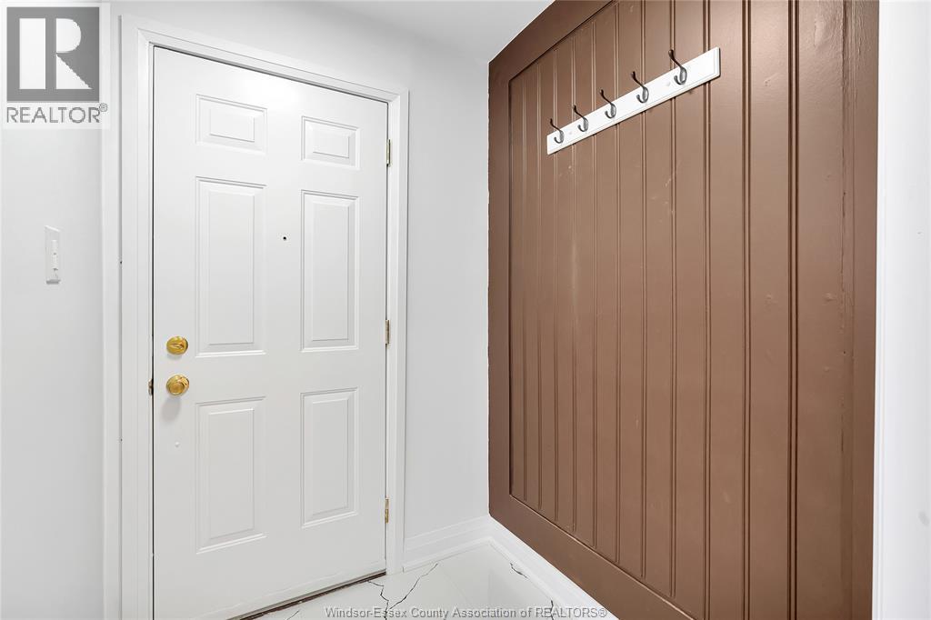 1377 Granville Crescent, Windsor, Ontario  N9C 3N9 - Photo 5 - 26004146