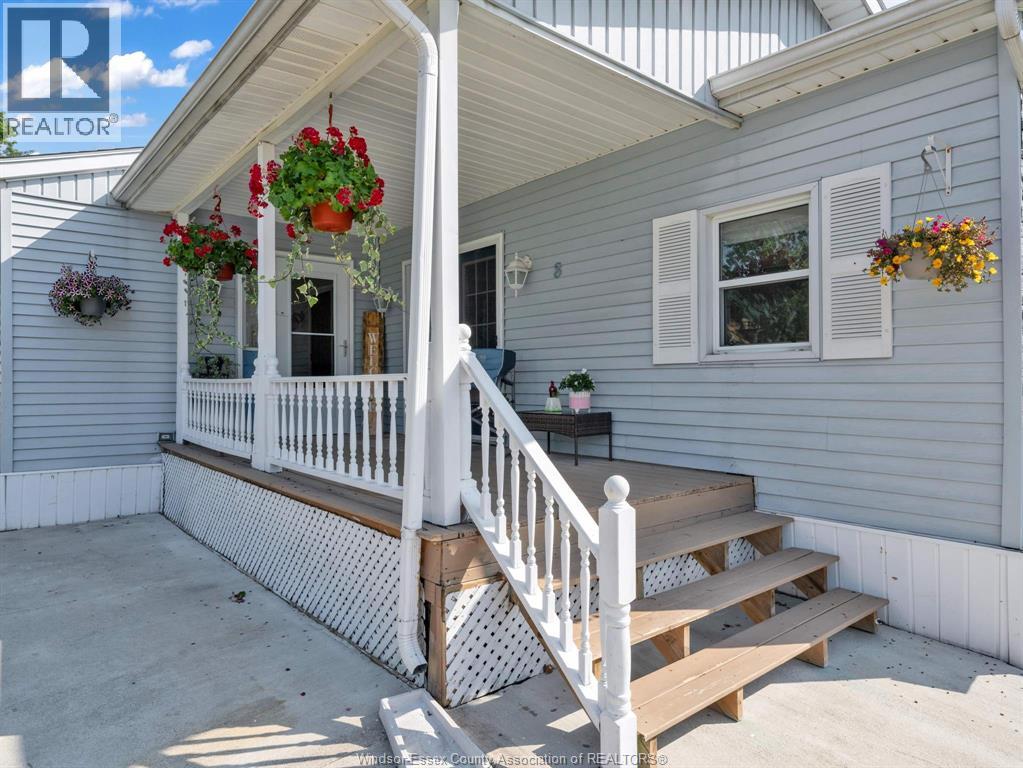 8 Maple, Mcgregor, Ontario  N0R 1J0 - Photo 3 - 26003971