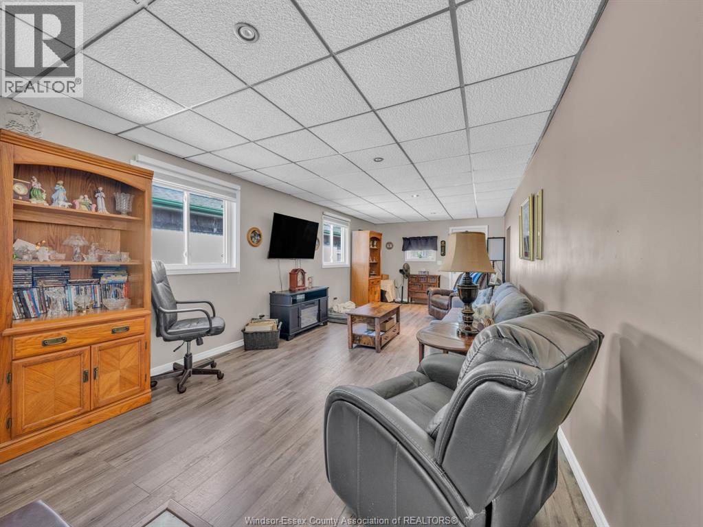 8 Maple, Mcgregor, Ontario  N0R 1J0 - Photo 5 - 26003971