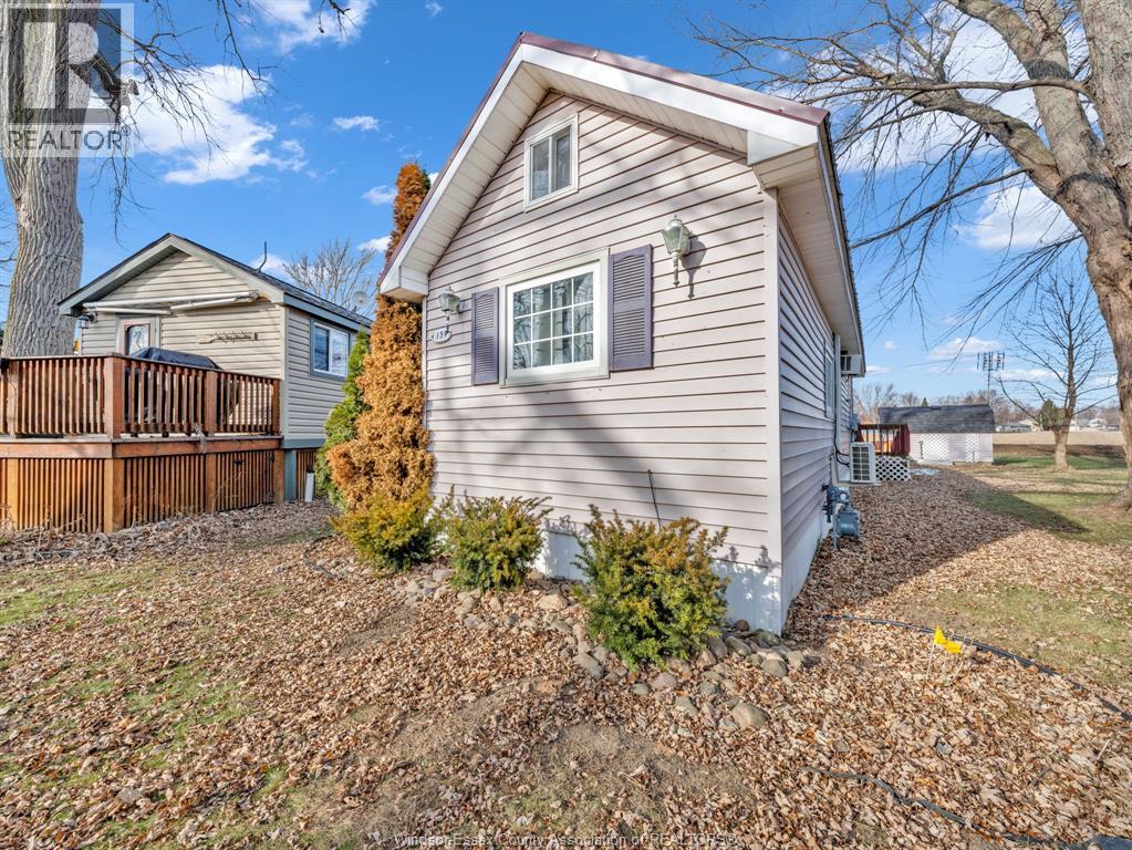 159 Ambassador Beach Road, Colchester, Ontario  N0R 1G0 - Photo 3 - 26004291