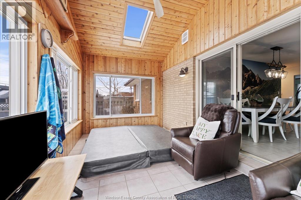 22 Roger Street, Leamington, Ontario  N8H 3N9 - Photo 13 - 26004289