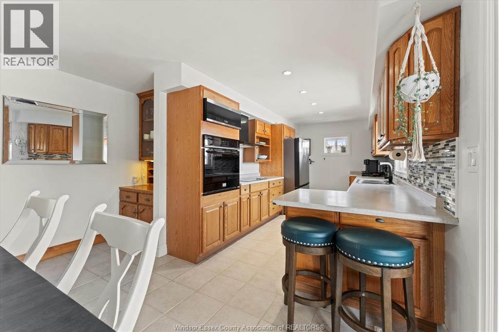 22 Roger Street, Leamington, Ontario  N8H 3N9 - Photo 7 - 26004289