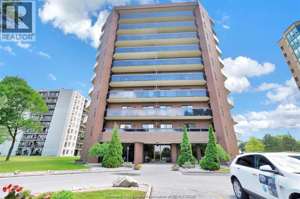 3663 Riverside Drive East Unit# 203, Windsor, Ontario  N8Y 4V3 - Photo 2 - 26004282
