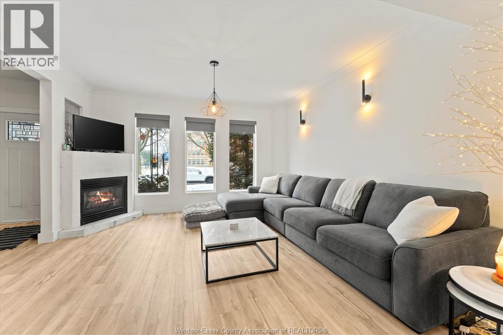 1092 Monmouth, Windsor, Ontario  N8Y 3L7 - Photo 11 - 26004253