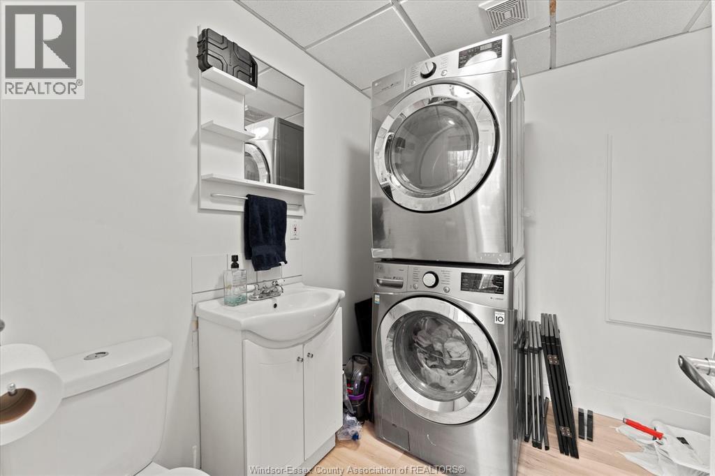 1092 Monmouth, Windsor, Ontario  N8Y 3L7 - Photo 21 - 26004253