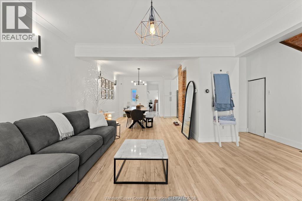 1092 Monmouth, Windsor, Ontario  N8Y 3L7 - Photo 9 - 26004253