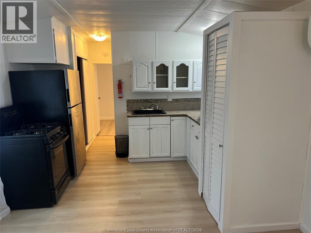 3 Bonita, Windsor, Ontario  N8W 2B4 - Photo 3 - 26004293