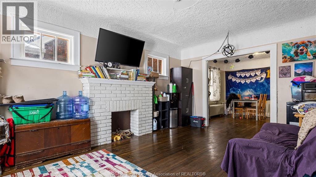 2165-2167 Dougall Avenue, Windsor, Ontario  N8X 1S5 - Photo 4 - 26004244