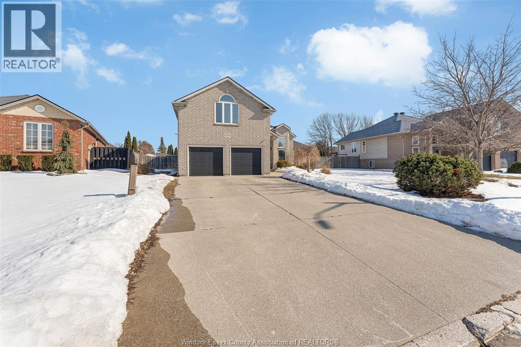 12006 Shiff Drive, Tecumseh, Ontario  N8N 0G1 - Photo 2 - 26004259