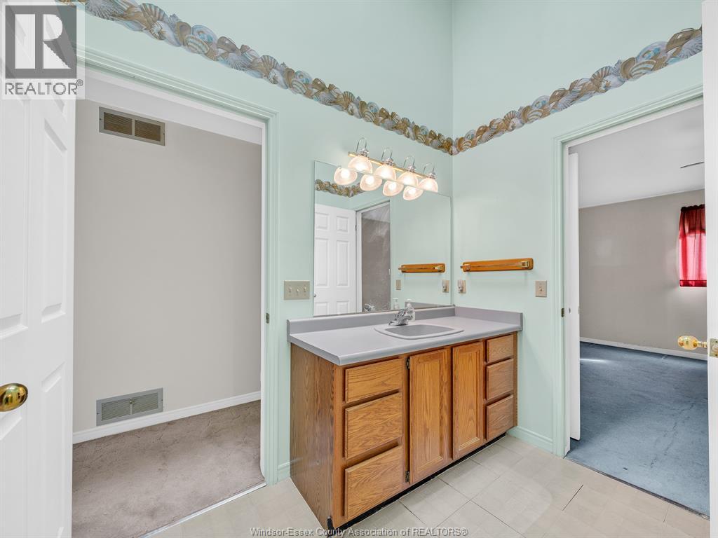 1632 Elmwood, Lakeshore, Ontario  N0R 1A0 - Photo 21 - 26004300